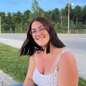 Meet your Posher, Ângela